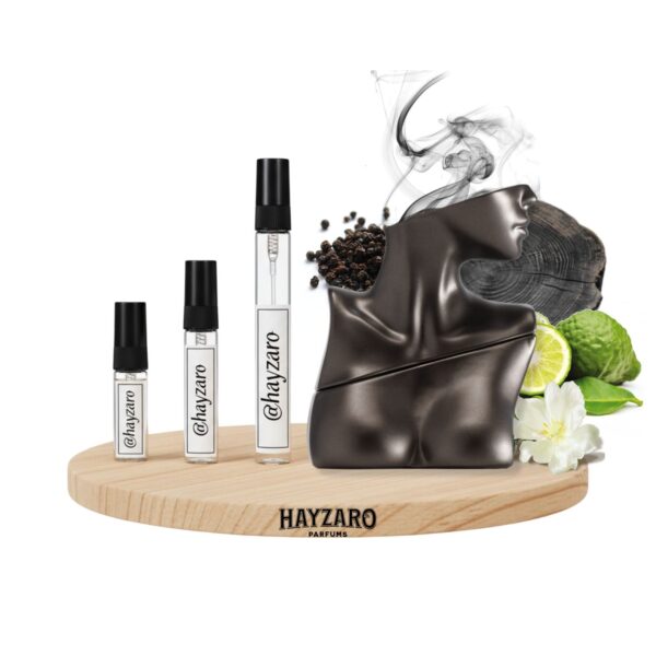 Decant de perfume Eilish No. 2 en atomizador de muestra. Fragancia unisex amaderada oscura con notas de palo santo, bergamota, papiro y ébano.