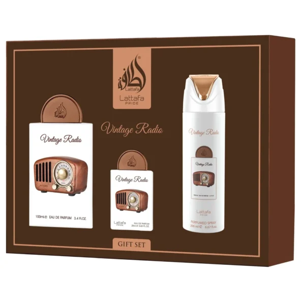 Set de Regalo Lattafa Pride Vintage Radio de 3 o 4 piezas. Incluye Eau de Parfum 100 ml, Mini perfume 20 ml y Spray Corporal. Fragancia Oriental Amaderada unisex.